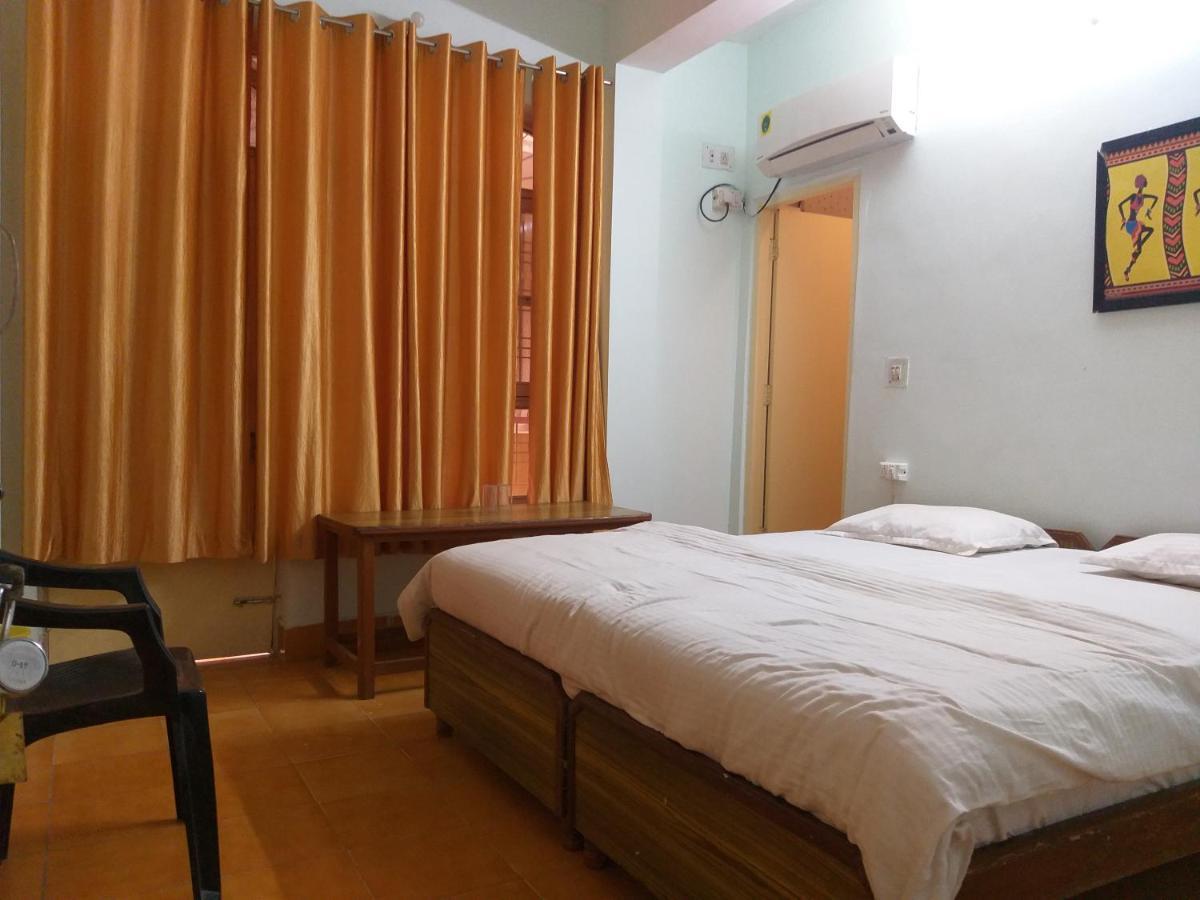Hotel Ganga View Harry Stay Shivpuri  ภายนอก รูปภาพ